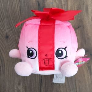🍀NWT💝 Shopkins Miss Pressy Valentine Plush